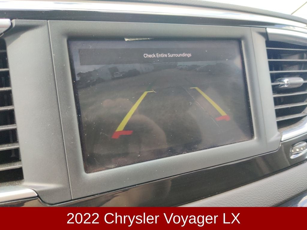 2022 Chrysler Voyager LX