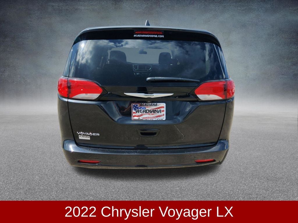 2022 Chrysler Voyager LX