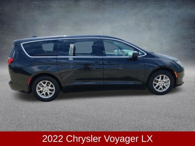 2022 Chrysler Voyager LX