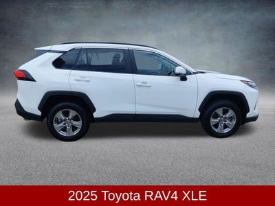2025 Toyota RAV4 XLE