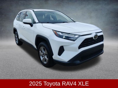2025 Toyota RAV4 XLE