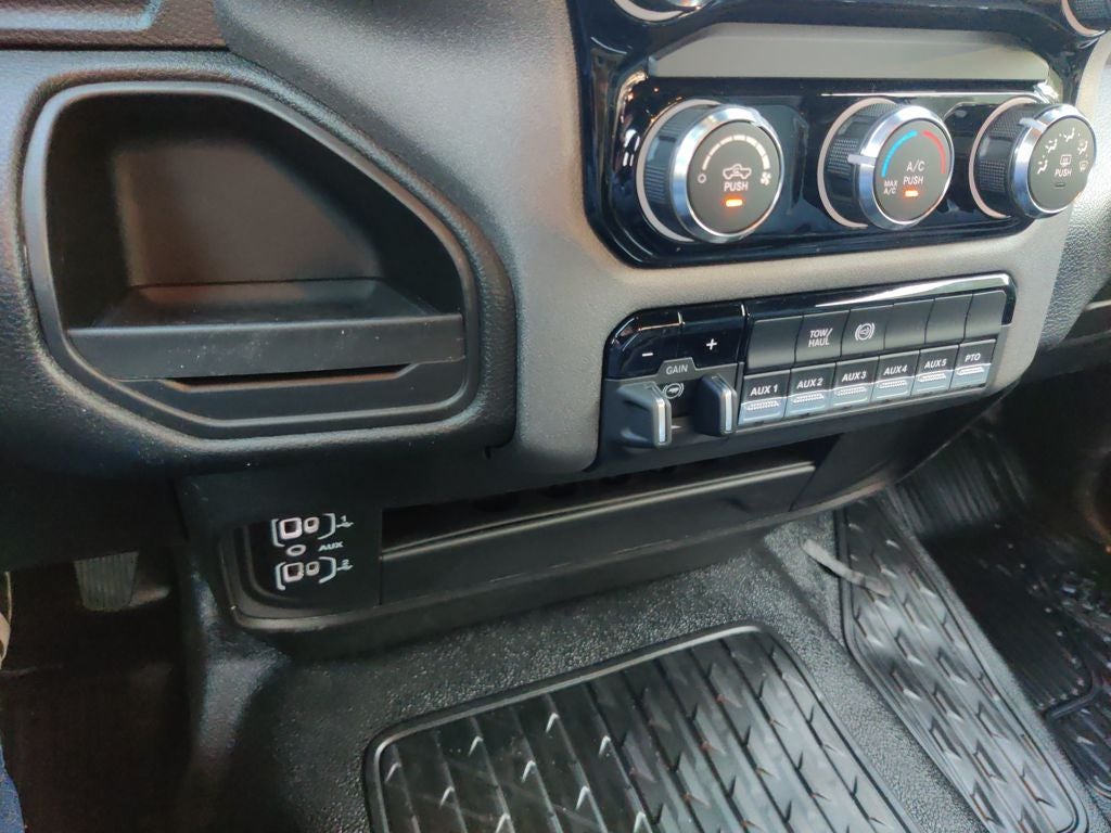 2026 RAM 3500 Tradesman 167.5 WB