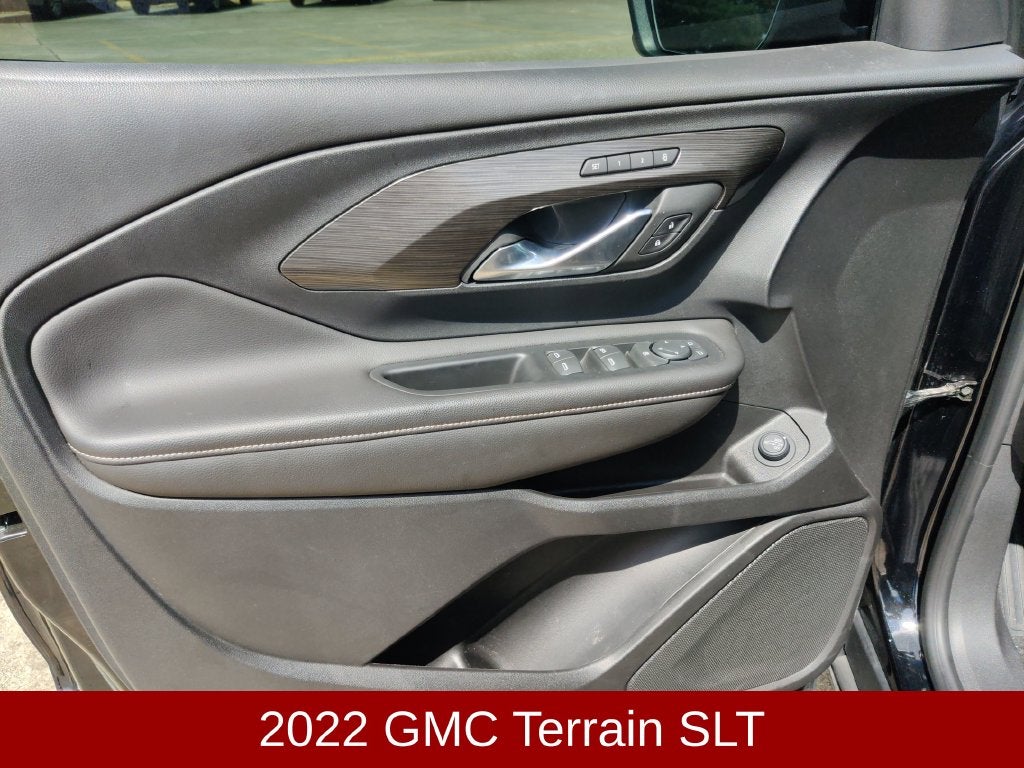 2022 GMC Terrain SLT