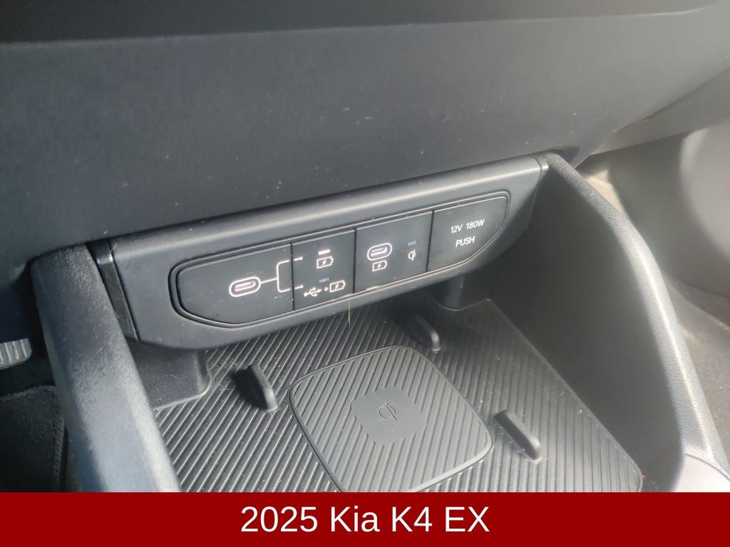 2025 Kia K4 EX
