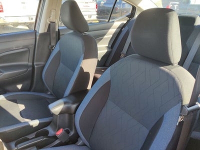 2023 Nissan Versa 1.6 SV