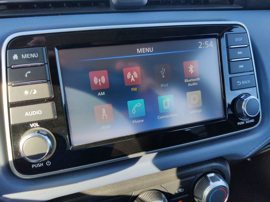 2023 Nissan Versa 1.6 SV