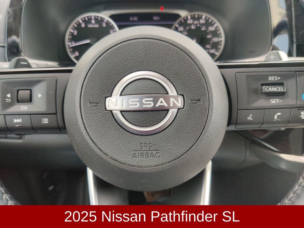 2025 Nissan Pathfinder SL