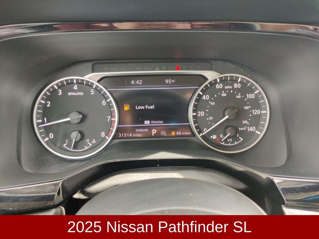 2025 Nissan Pathfinder SL