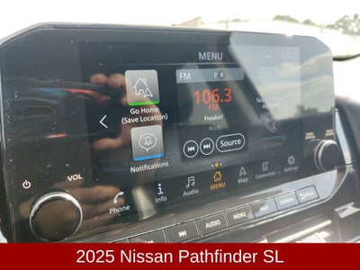 2025 Nissan Pathfinder SL