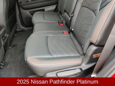 2025 Nissan Pathfinder Platinum