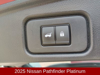 2025 Nissan Pathfinder Platinum