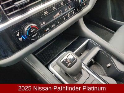 2025 Nissan Pathfinder Platinum