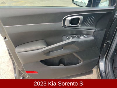 2023 Kia Sorento S