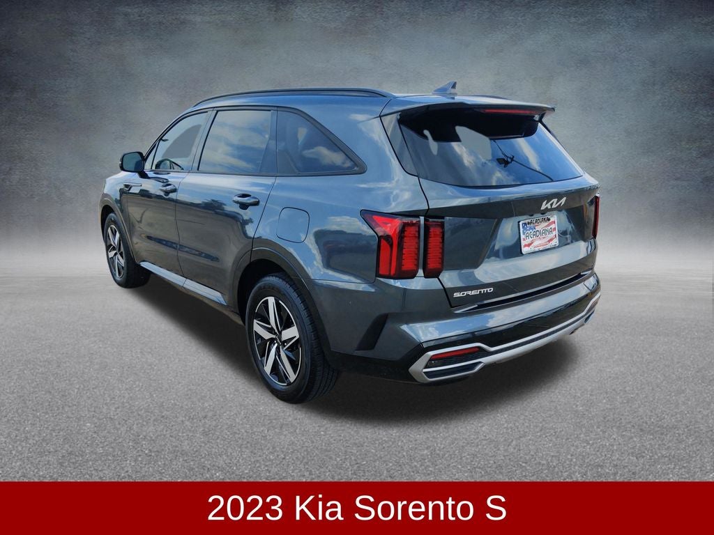 2023 Kia Sorento S