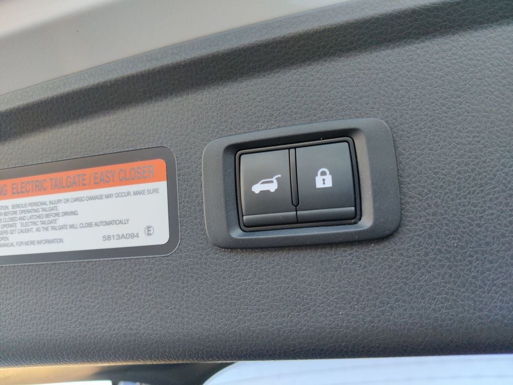 2024 Mitsubishi Eclipse Cross Base