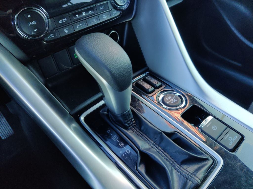 2024 Mitsubishi Eclipse Cross Base