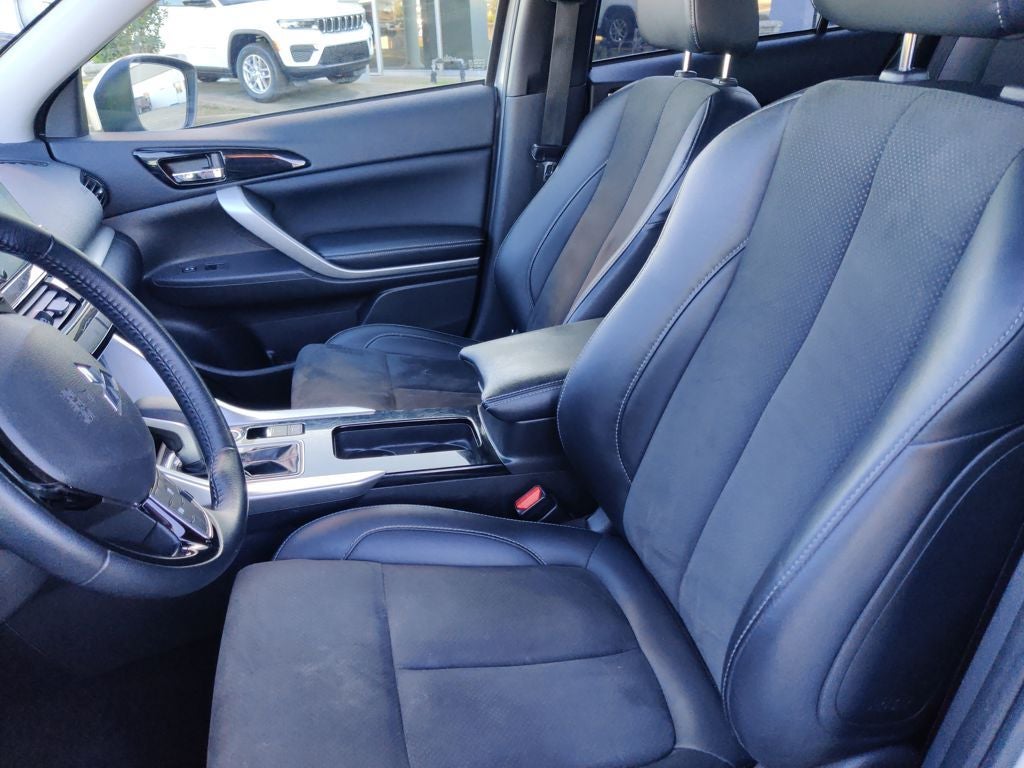 2024 Mitsubishi Eclipse Cross Base