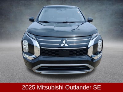 2025 Mitsubishi Outlander SE