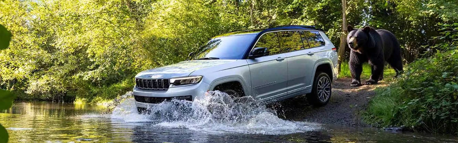 2026 Jeep Grand Cherokee Going to Drive Through Water Lafayette, LA