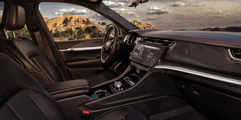 2026 Jeep Grand Cherokee Front Seats and Features Lafayette, LA